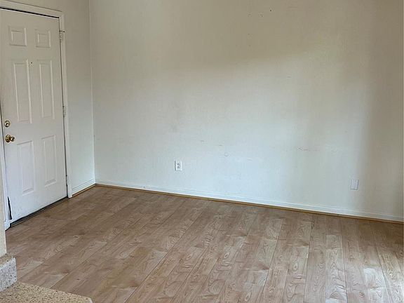 2nd image of 2255 S Buckley Rd APT 202