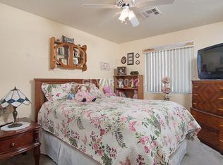 555 Green Gables Ave, Las Vegas, NV 89183