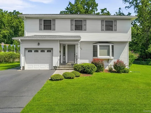 92 Edgewood Drive, Orangeburg, NY 10962