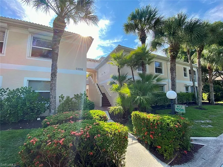 1096 Woodshire Ln #C212 — Photo 25