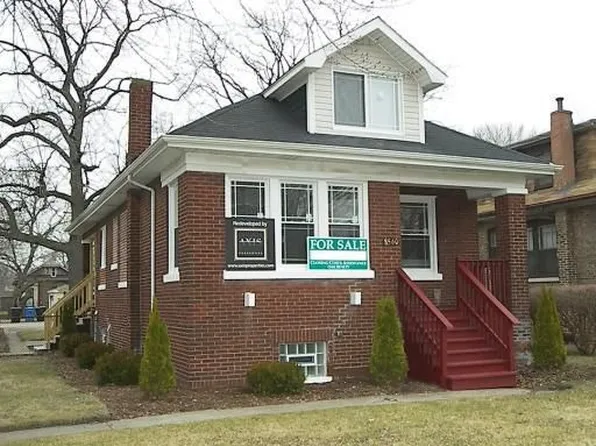8560 S Rhodes Ave, Chicago, IL 60619