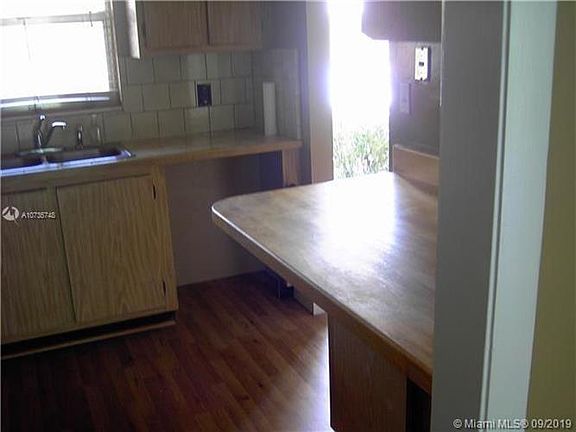 4th image of 5090 SW 64th Ave APT 102