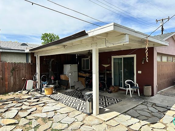 3rd image of 4635 Fendyke Ave