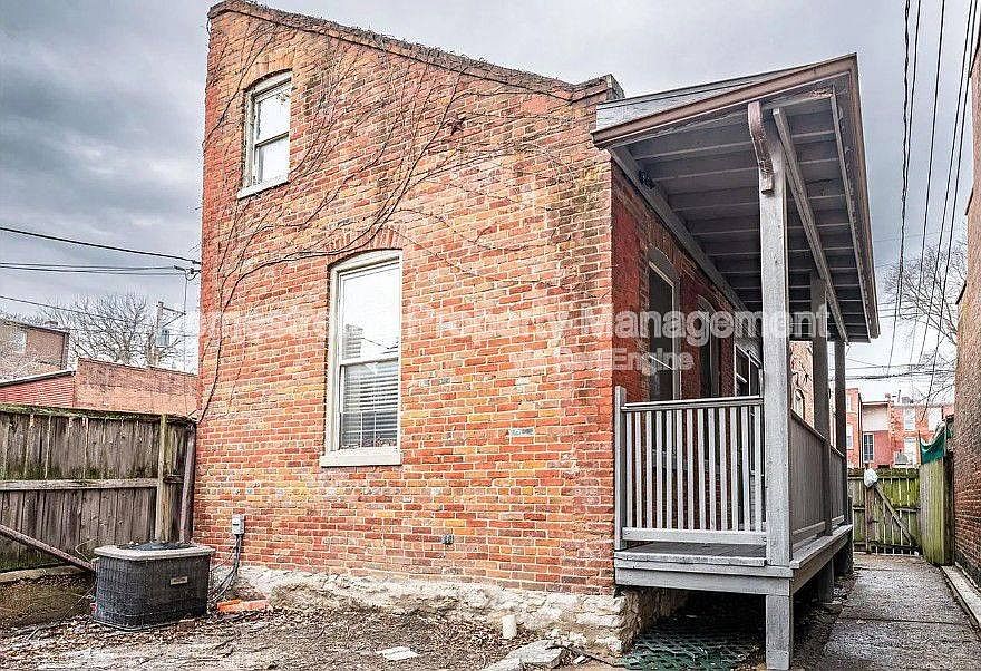 1st image of 1005 Allen Ave #C