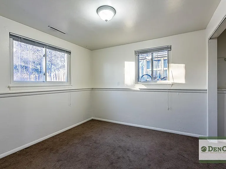 4945 S Pearl St — Photo 13