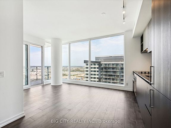 4th image of 7890 Jane St #3909