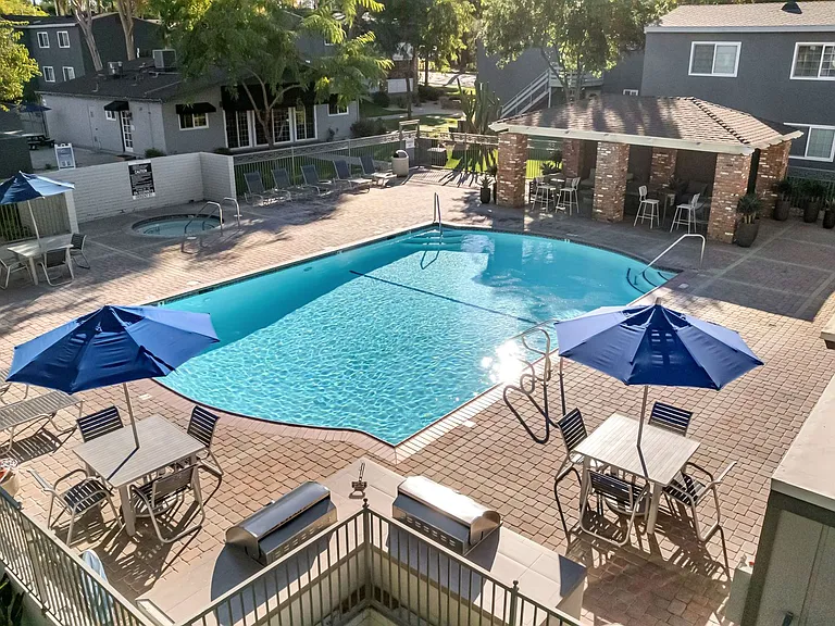 Countrywood Apartments — Photo 13