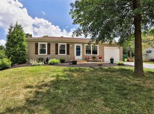 1012 Savoy Ln, Ballwin, MO