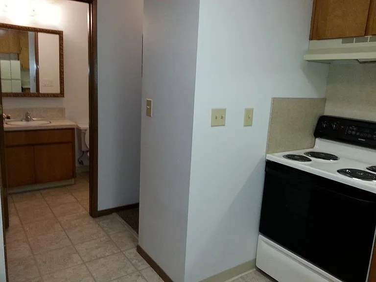 1929 Cedar St #5 — Photo 2