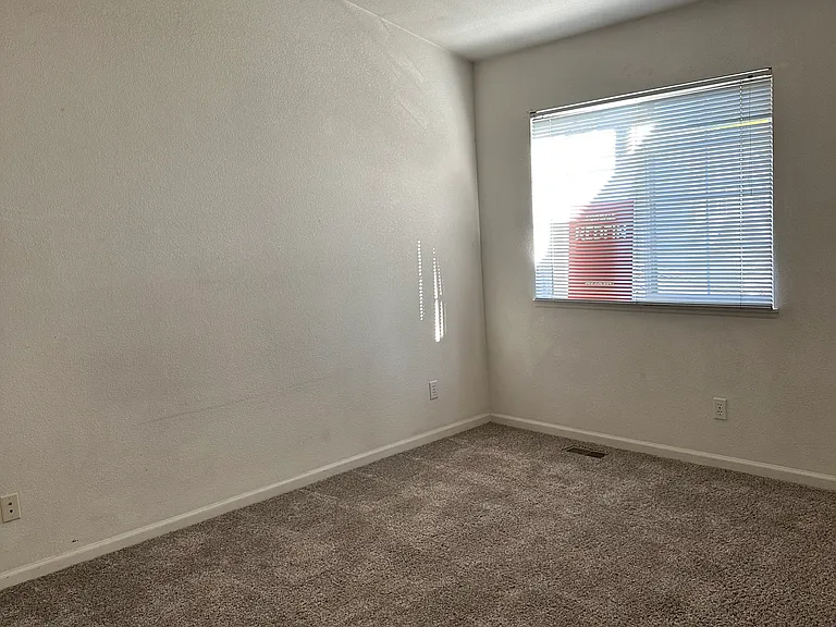 2120 Timber Creek Dr #K — Photo 11