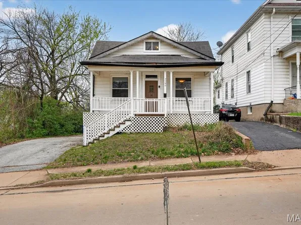 7790 Folk Ave, Saint Louis, MO 63143