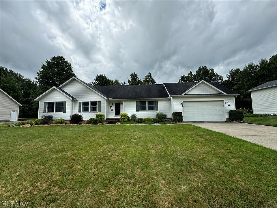 1st image of 680 Breezewood Ln