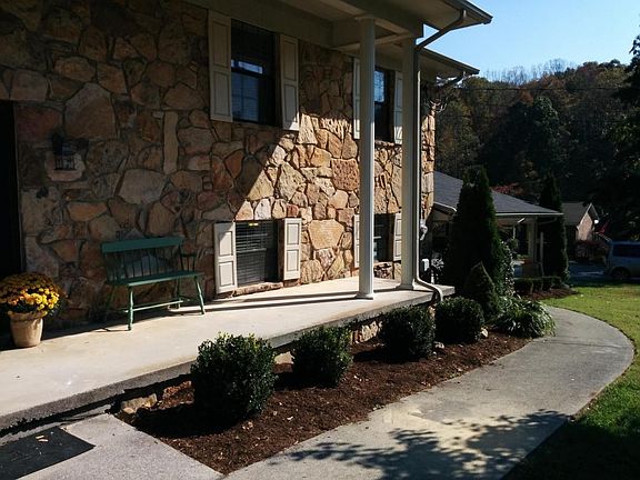 4th image of 10000 Pitch Pine Dr