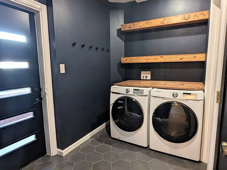 5109 Holmes St — Photo 10