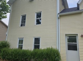 506 W Cook St #E, Portage, WI 53901