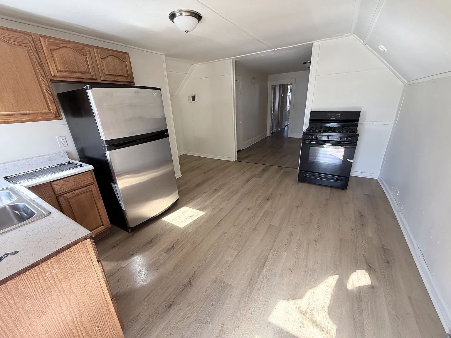 2210 West Iowa Street - 2 — Photo 2