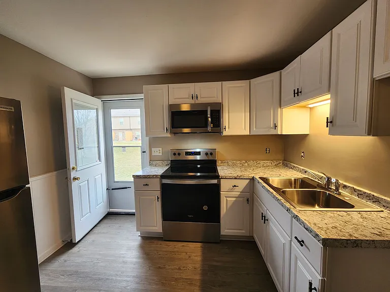 145 Tandy Dr — Photo 4