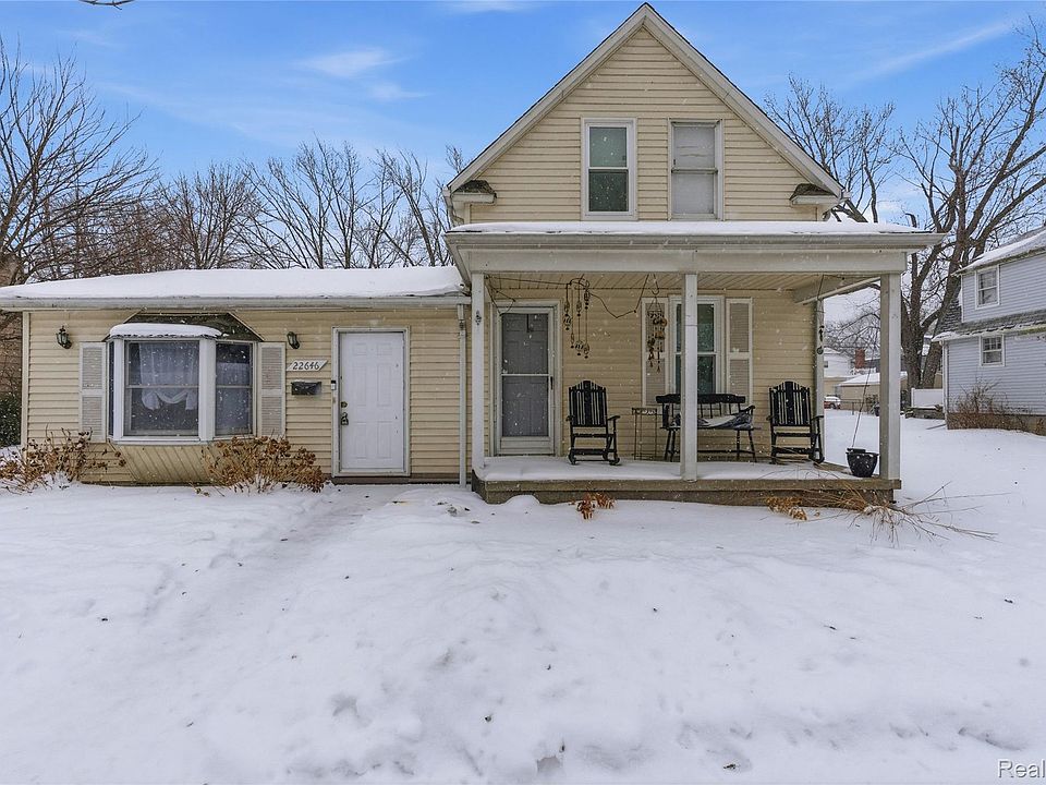 1st image of 22646 Stephens St