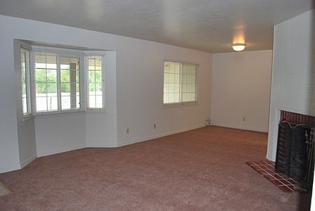 2nd image of 119 Taylor Blvd