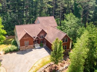 5777 Cider Mill Dr, Fenton, MI 48430