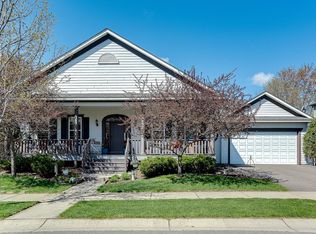 6475 W Laketowne Dr, Albertville, MN 55301