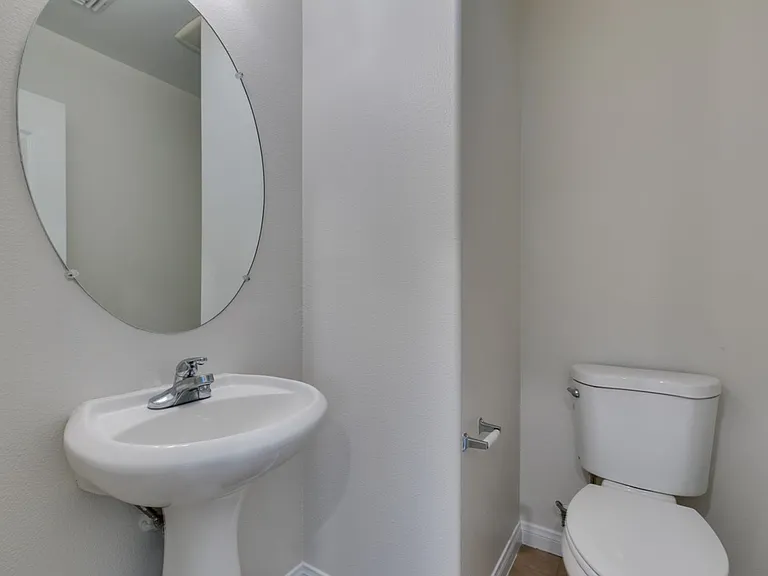 8660 Painted Horseshoe St — Photo 28