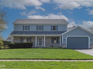 2237 Heatherview Dr, Maumee, OH 43537