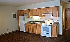 Rolling Hills Apartments — Photo 9