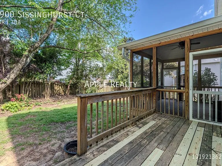 2900 Sissinghurst Ct — Photo 20