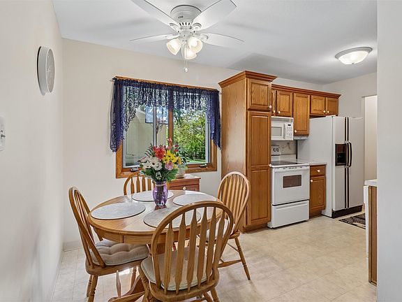 5th image of 4314 SE 10th St