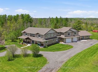 190 Lakeshore Rd, Brighton, ON K0K 1H0