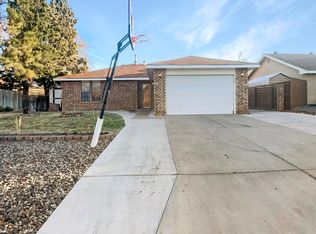 5816 Stratford Ave NW, Albuquerque, NM 87114