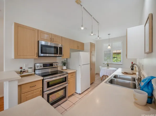 95-982 Wikao St APT L203, Mililani, HI 96789