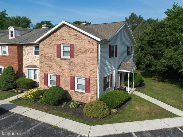 1147 Nanroc Dr, Mechanicsburg, PA 17055