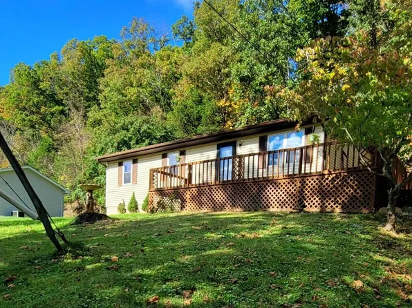 561 Wilson Rd, Barboursville, WV 25504