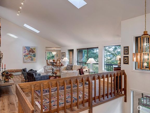4th image of 4903 59th Avenue Ct W