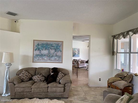 4th image of 1130R English Bluffs Ct