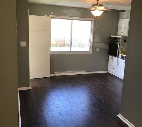 partial kitchen view