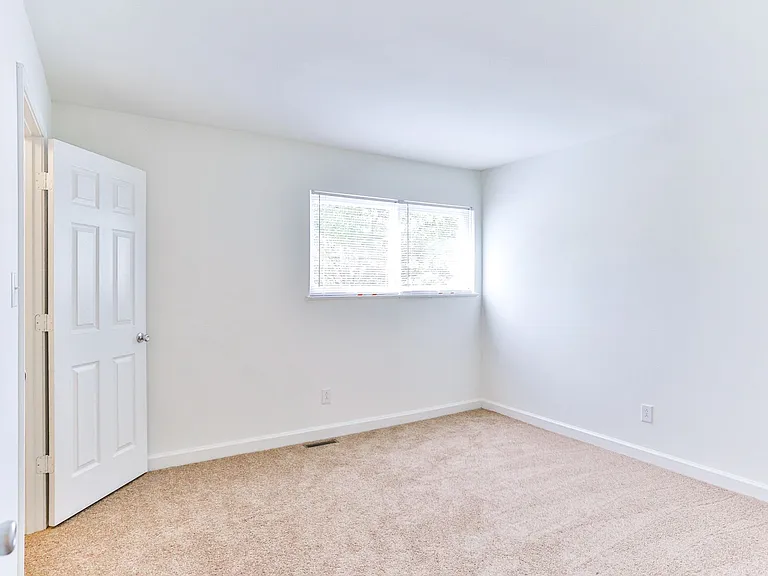 Highland Commons — Photo 36