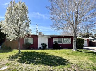 2116 Sweetbrier St, Palmdale, CA 93550