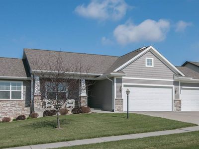 557 Huntington Dr, Iowa City, IA, 52245