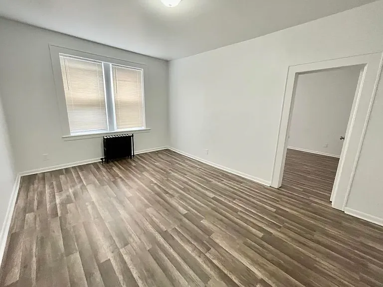 110 Belgrove Dr #26C — Photo 2