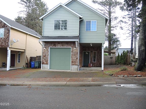 2nd image of 574 SE Neptune Ave