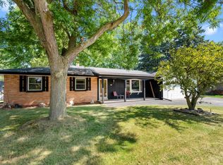273 Clover Ln, Fredonia, WI 53021