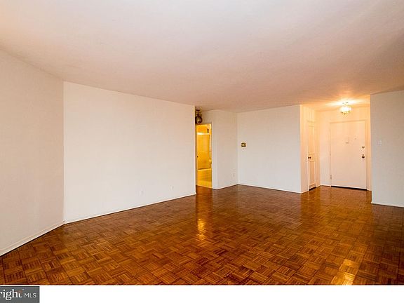 3rd image of 2401 Pennsylvania Ave APT 15C41