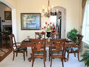 4th image of 2405 Belmont Park Dr