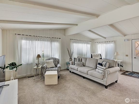 3rd image of 2500 Alder Street #302