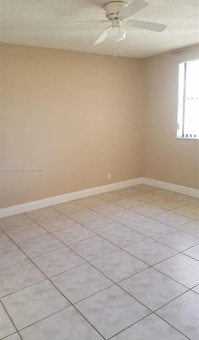 Las Vistas At Doral Condo — Photo 4