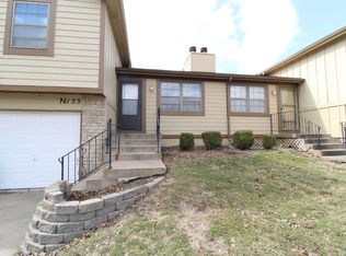 123 N Saxony Dr, Olathe, KS 66061