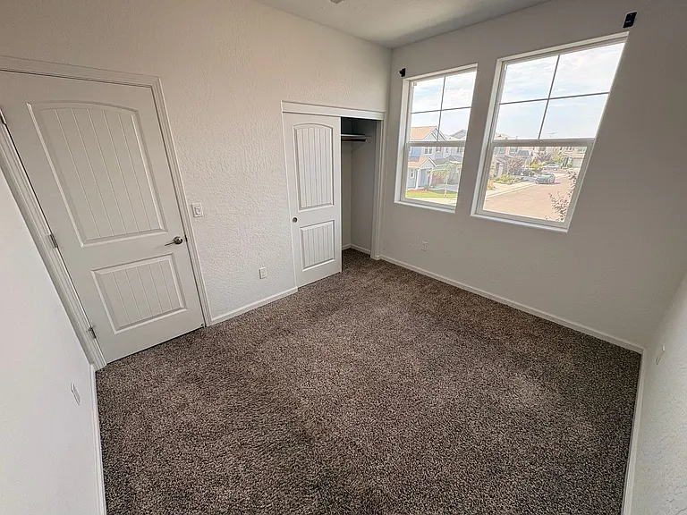 947 W Payson Ave — Photo 15